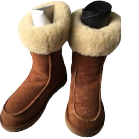UGG Downtown Suede Fur Lined Boots - Picture 9 of 16